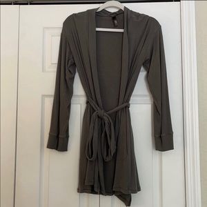 Skims Soft Lounge Robe in Juniper